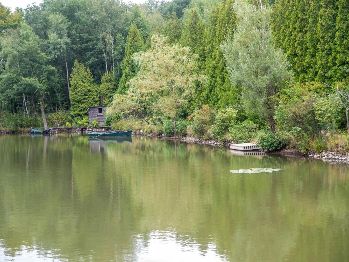 Comfy Houseboat In Florennes Next To The Forest ภายนอก รูปภาพ